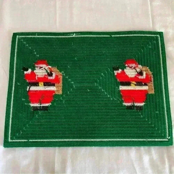 Vintage Plastic and Yarn Christmas Cross-stitch Placemats Santa Holiday 1990’s - Picture 5 of 5